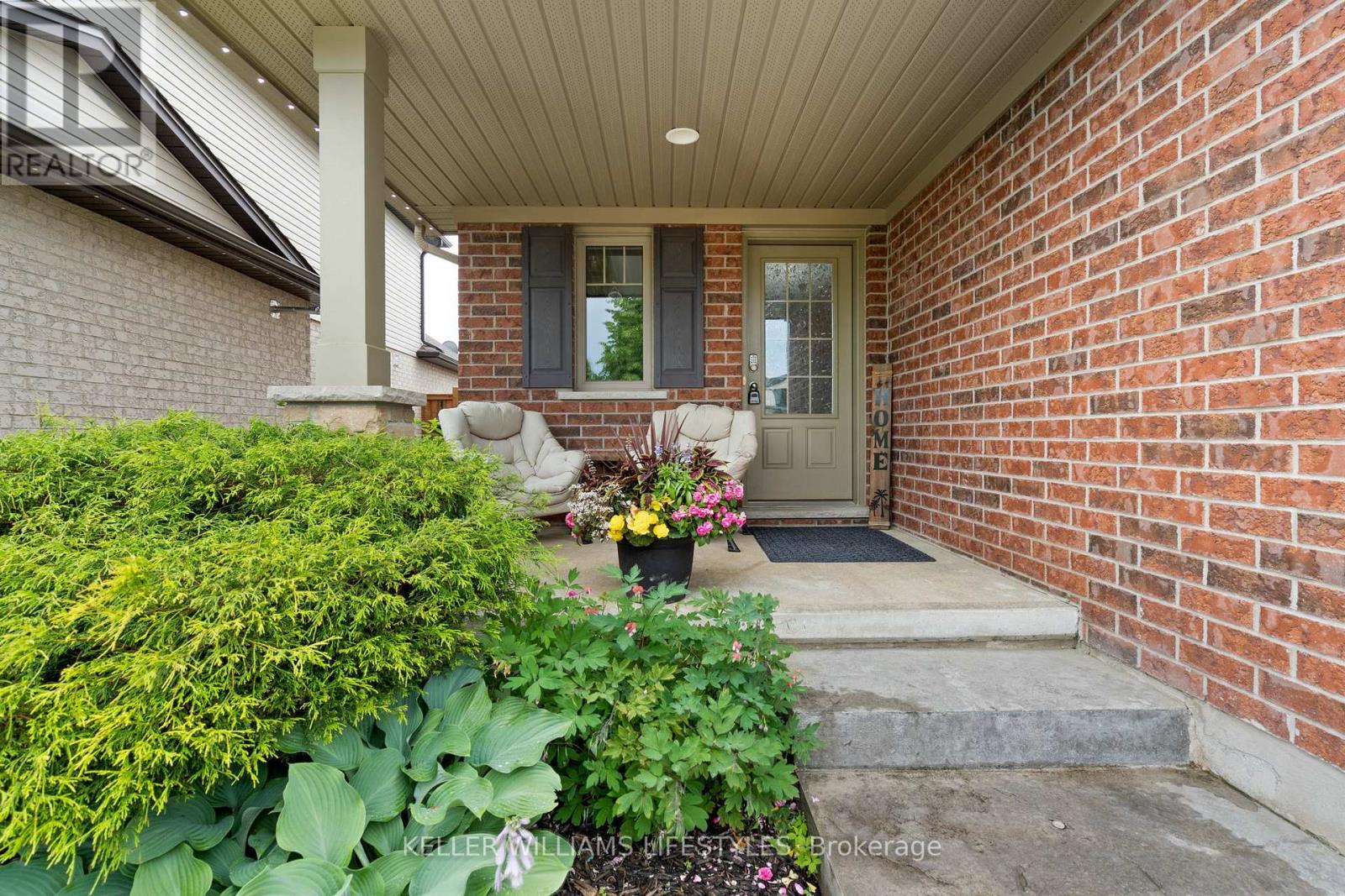 104 Westlake Drive, St. Thomas, Ontario  N5P 0B7 - Photo 4 - X12473106