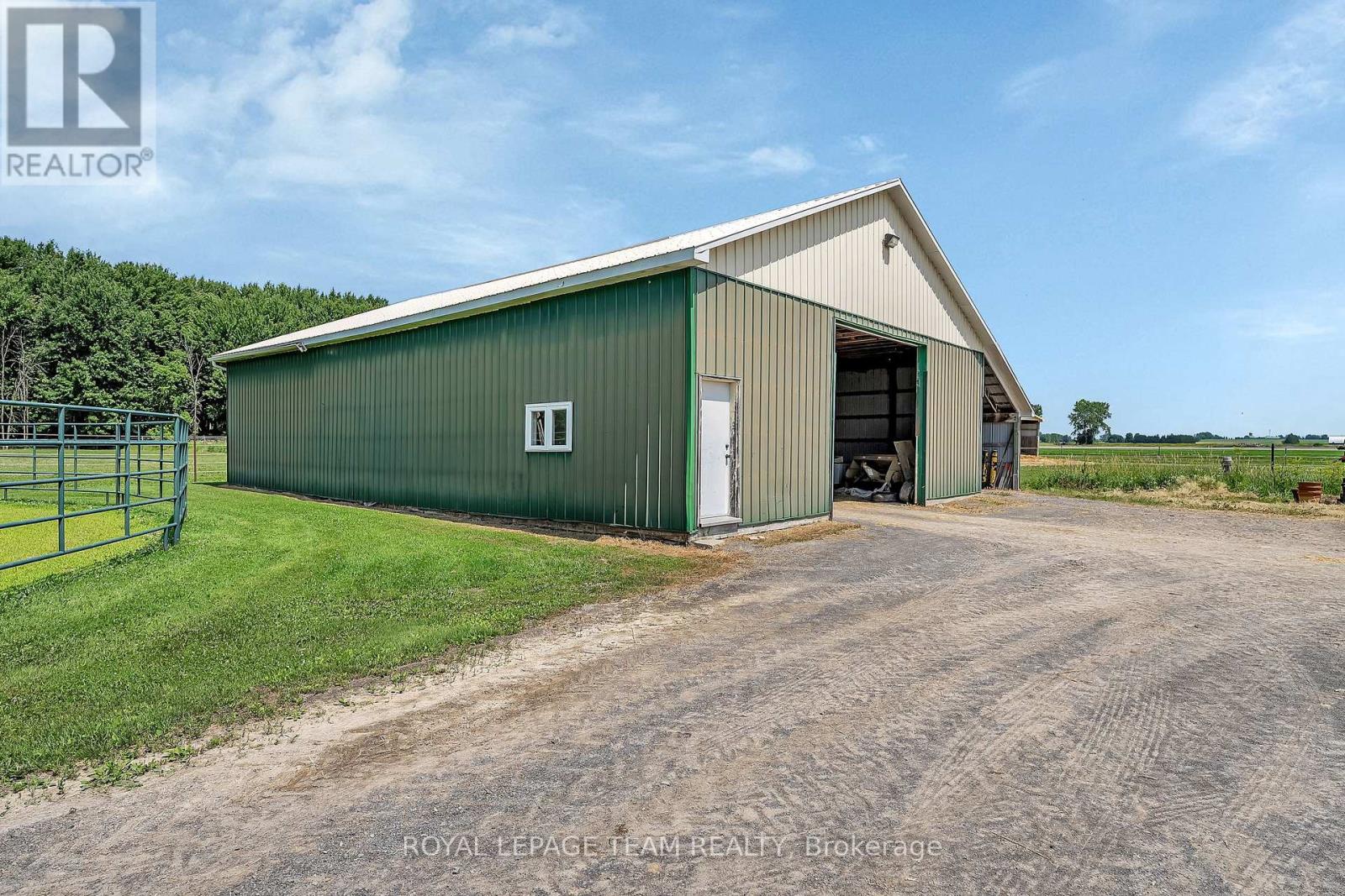 335 Hamilton Road, Russell, Ontario  K4R 0J1 - Photo 36 - X12473099