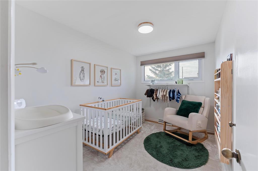 4 Vincent Massey Boulevard, Winnipeg, Manitoba  R2J 2A9 - Photo 17 - 202526674