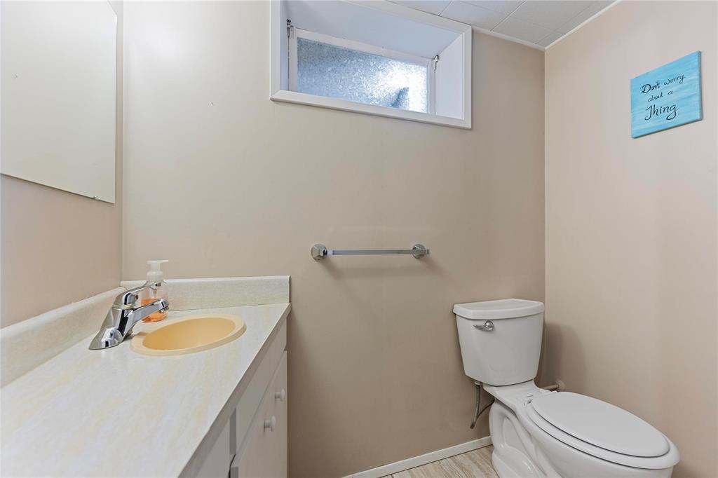 4 Vincent Massey Boulevard, Winnipeg, Manitoba  R2J 2A9 - Photo 26 - 202526674