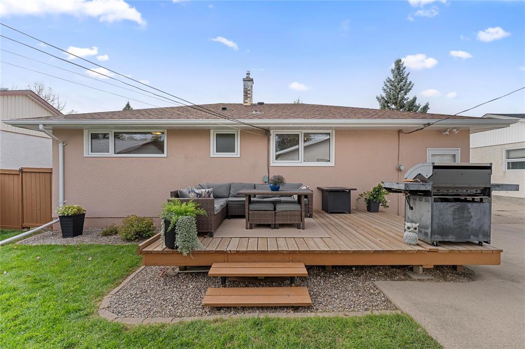 4 Vincent Massey Boulevard, Winnipeg, Manitoba  R2J 2A9 - Photo 30 - 202526674