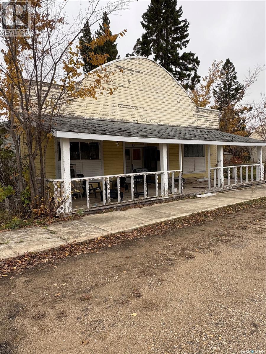 107 Main Street, Hyas, Saskatchewan  S0A 1K0 - Photo 2 - SK021321