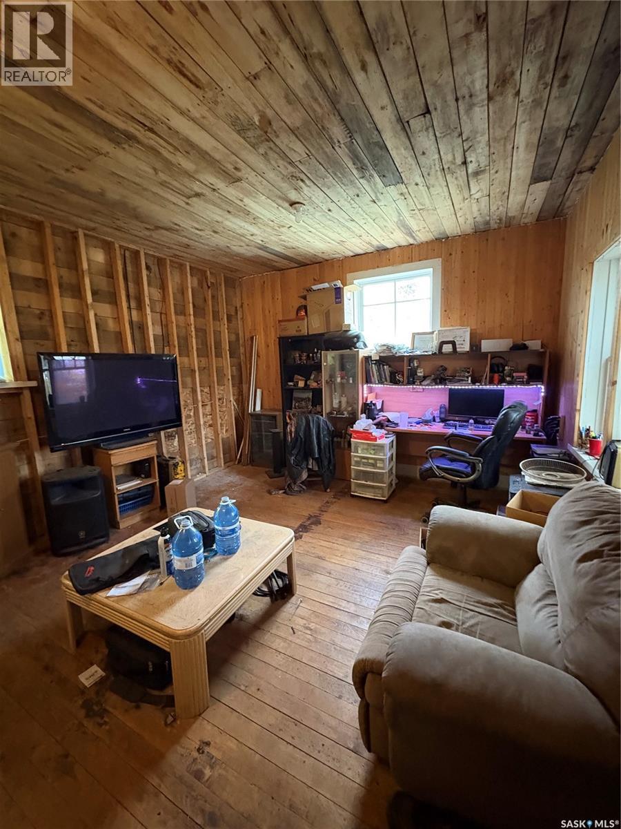 107 Main Street, Hyas, Saskatchewan  S0A 1K0 - Photo 4 - SK021321