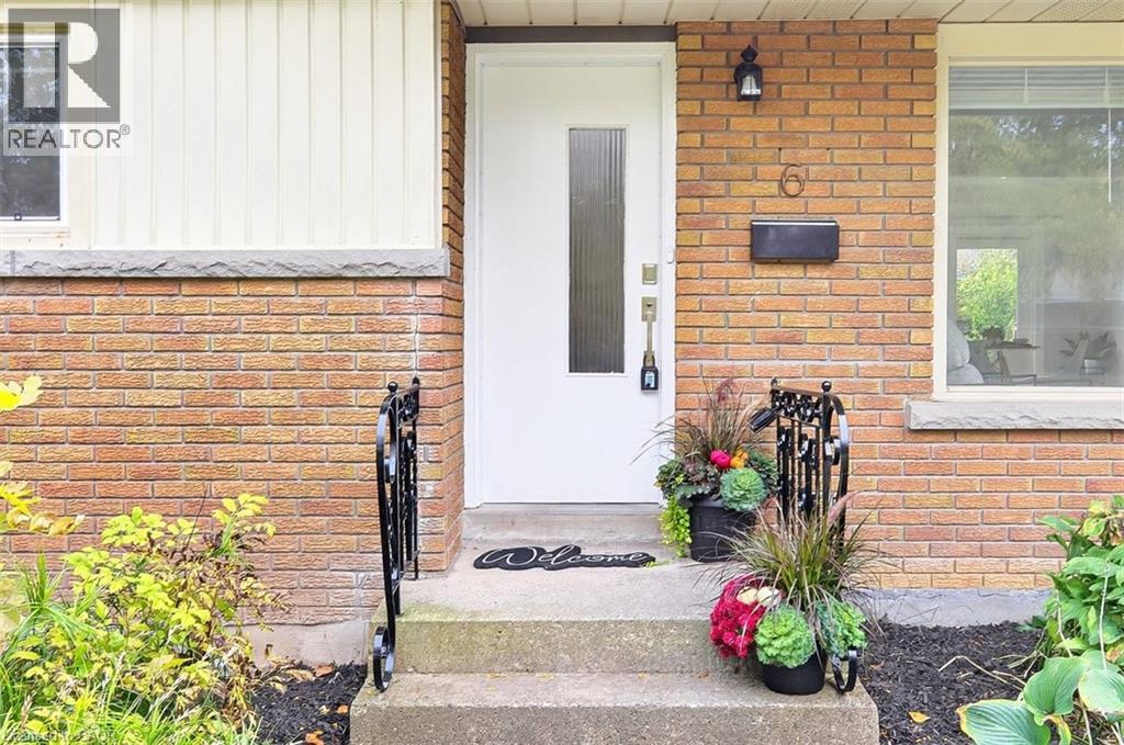 6 Princess Ann Circle, St. Catharines, Ontario  L2T 2C7 - Photo 4 - 40780638