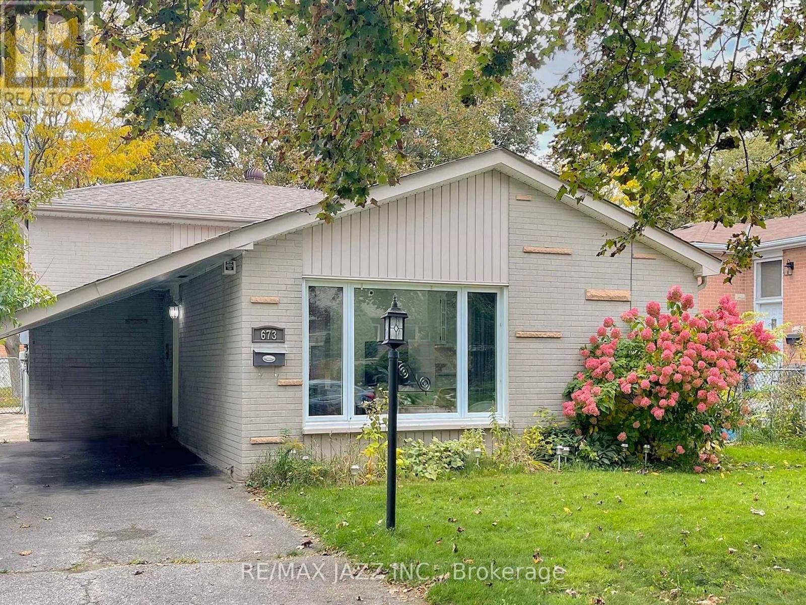 673 Lansdowne Drive, Oshawa, Ontario  L1G 1W5 - Photo 2 - E12473144