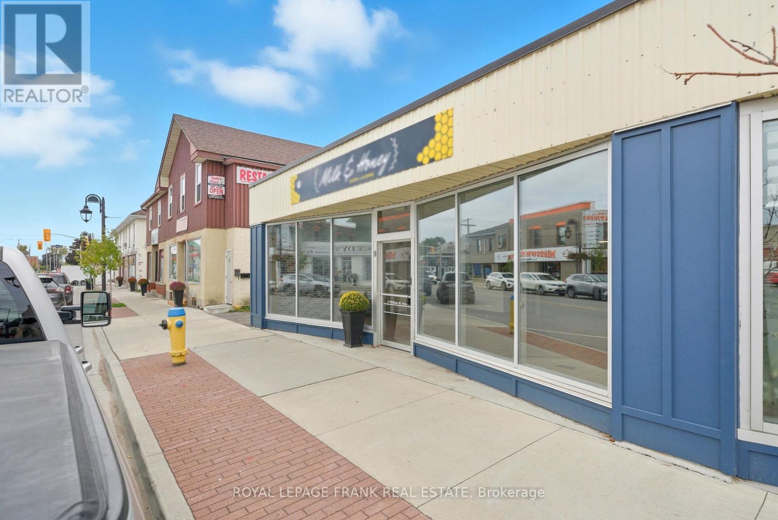 15-17 William Street S, Kawartha Lakes, Ontario  K9V 3A3 - Photo 4 - X12473115