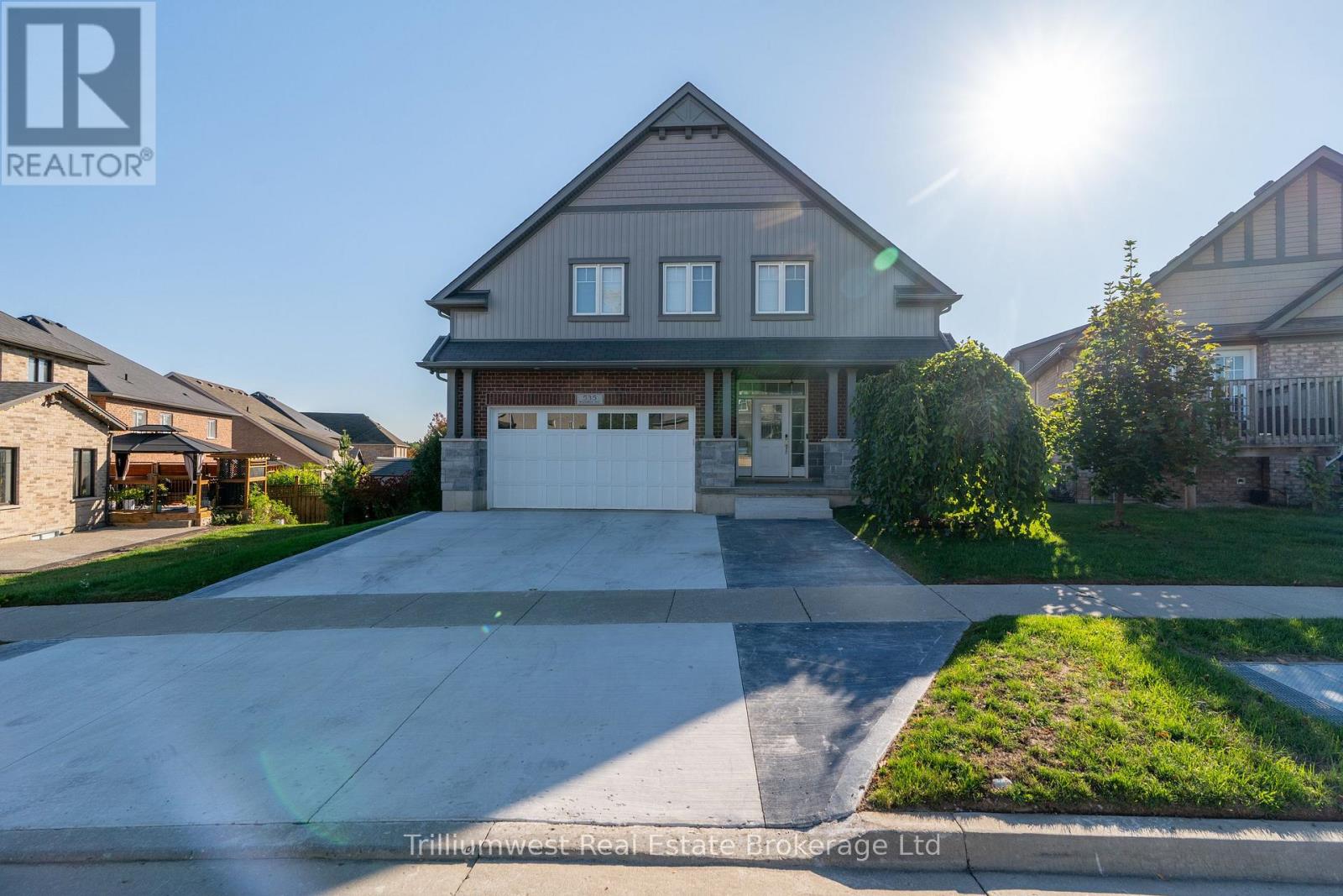 535 Woodbine Avenue, Kitchener, Ontario  N2R 1Y9 - Photo 1 - X12473139