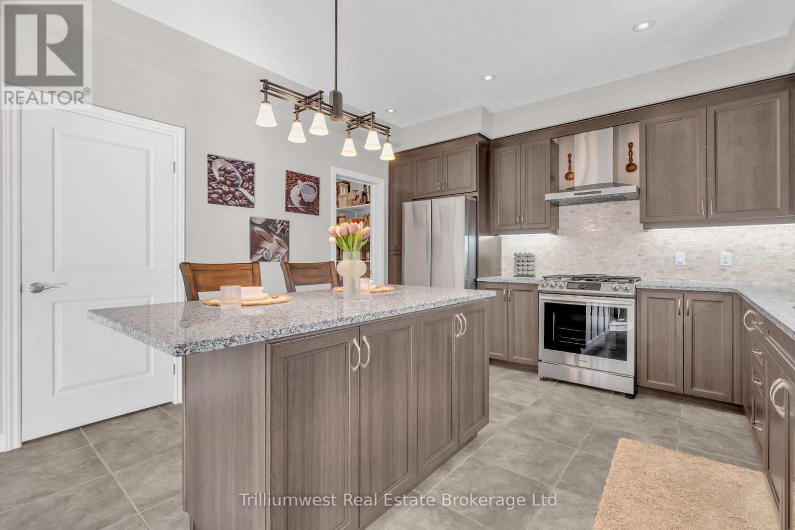 535 Woodbine Avenue, Kitchener, Ontario  N2R 1Y9 - Photo 14 - X12473139