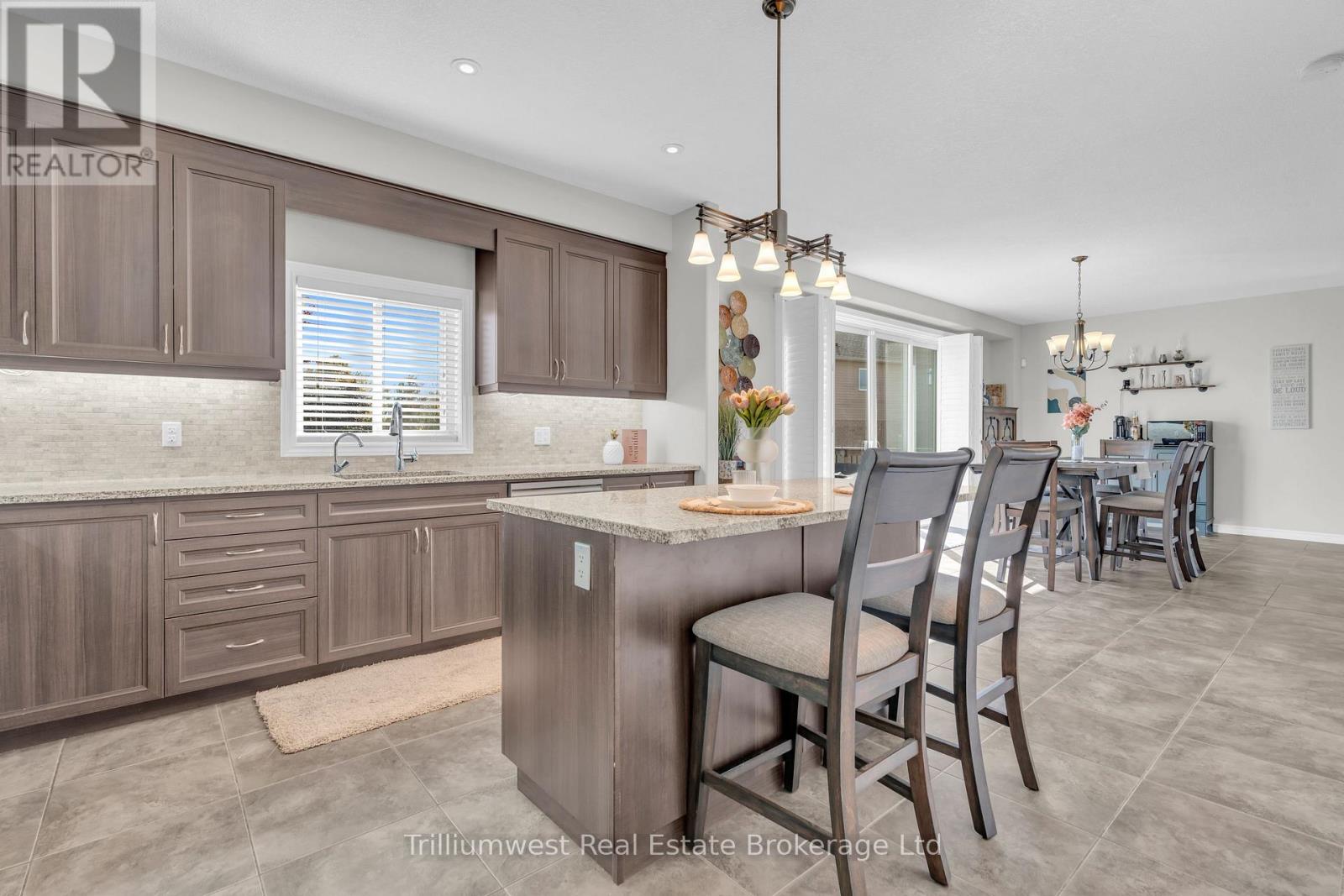535 Woodbine Avenue, Kitchener, Ontario  N2R 1Y9 - Photo 15 - X12473139