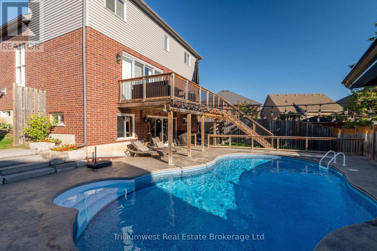535 Woodbine Avenue, Kitchener, Ontario  N2R 1Y9 - Photo 36 - X12473139
