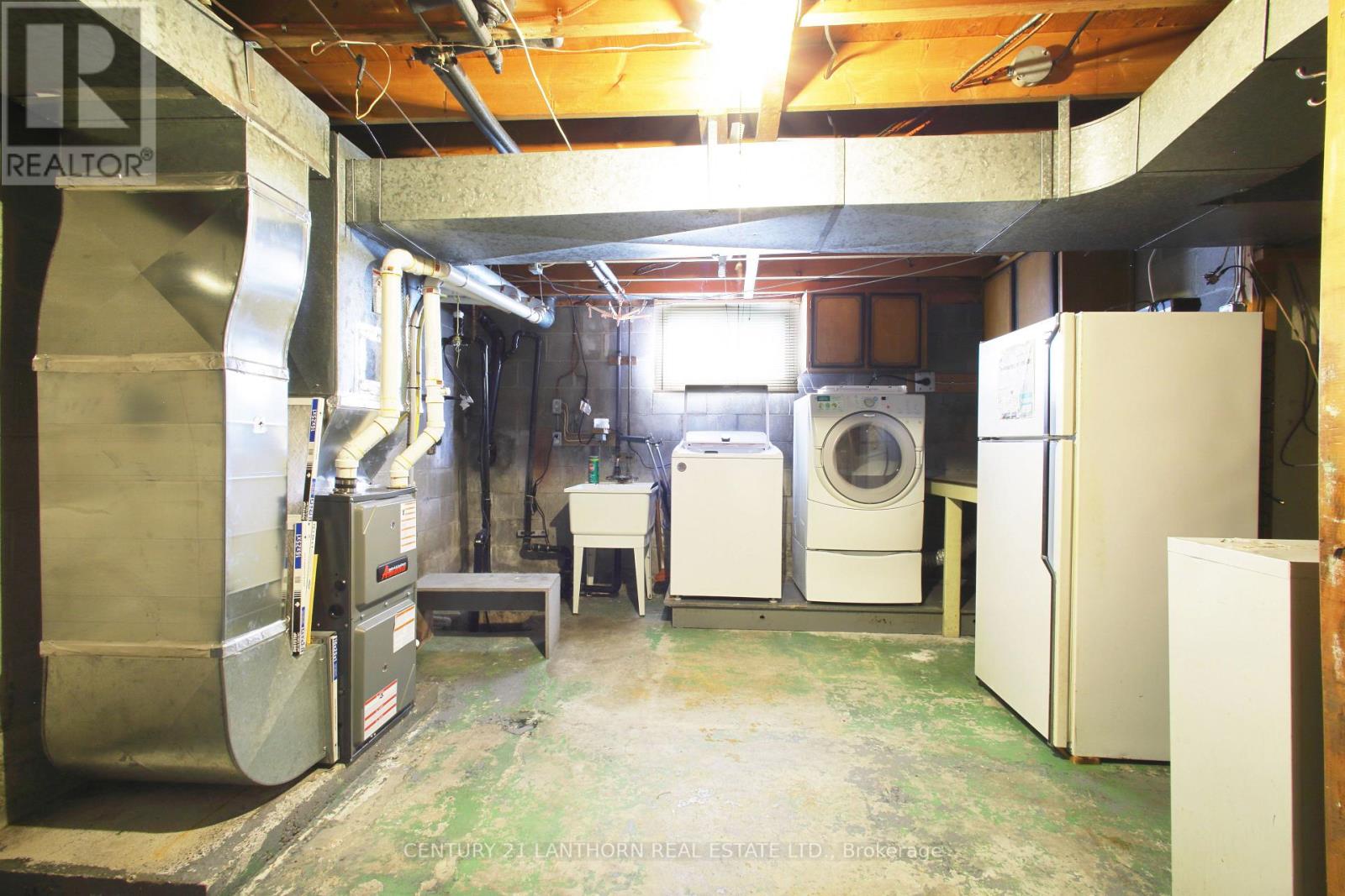 394 Montrose Road, Quinte West, Ontario  K8R 1A9 - Photo 15 - X12473159