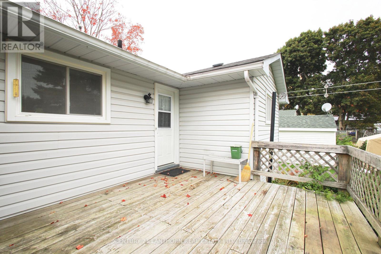 394 Montrose Road, Quinte West, Ontario  K8R 1A9 - Photo 16 - X12473159