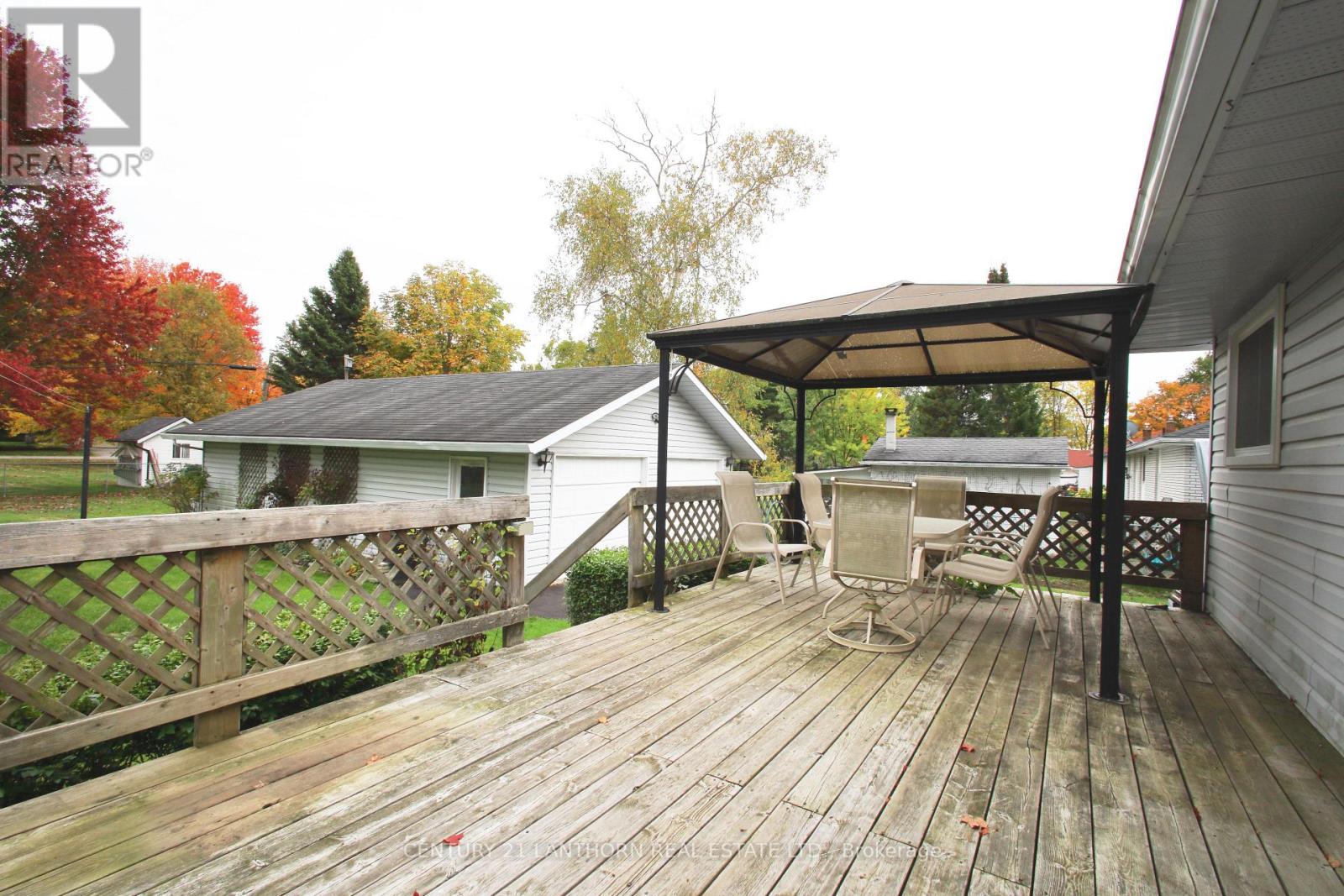 394 Montrose Road, Quinte West, Ontario  K8R 1A9 - Photo 17 - X12473159