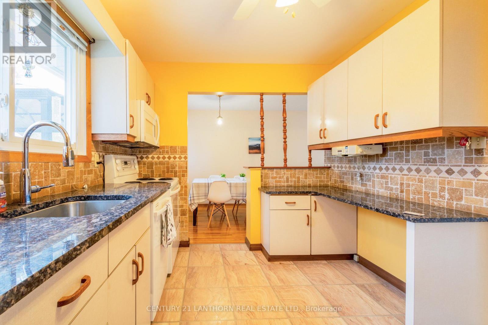 394 Montrose Road, Quinte West, Ontario  K8R 1A9 - Photo 5 - X12473159