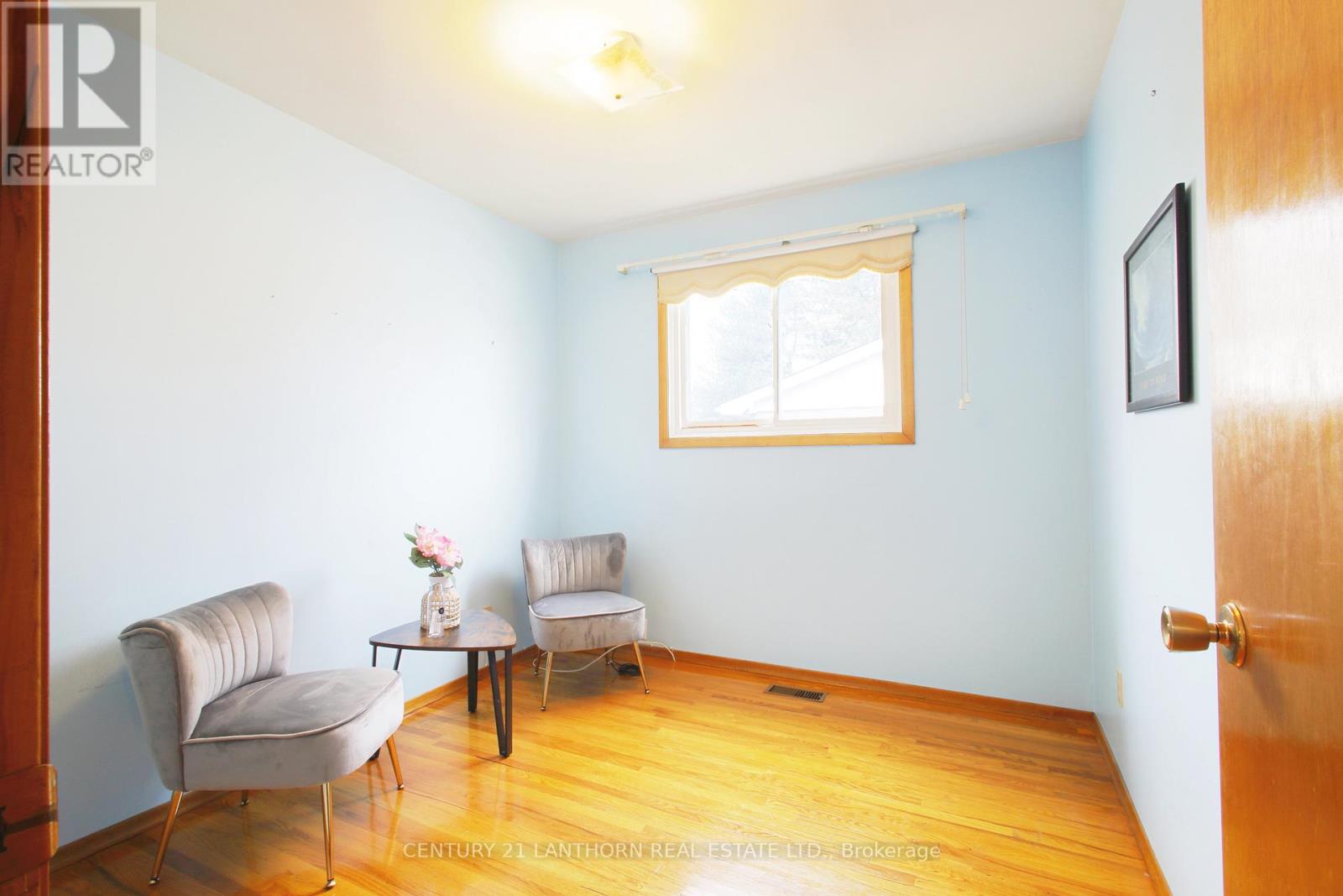 394 Montrose Road, Quinte West, Ontario  K8R 1A9 - Photo 8 - X12473159