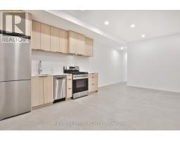 4 - 28 Salem Avenue, Toronto (Dovercourt-Wallace Emerson-Junction), Ca