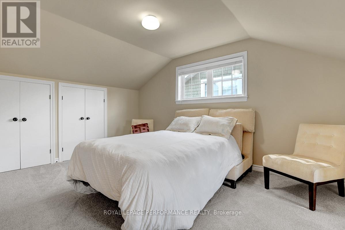 318 Iona Street, Ottawa, Ontario  K1Z 7B9 - Photo 19 - X12473121