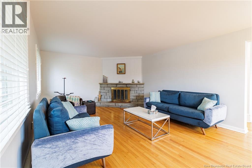 887 York Street, Fredericton, New Brunswick  E3B 3R9 - Photo 2 - NB128883