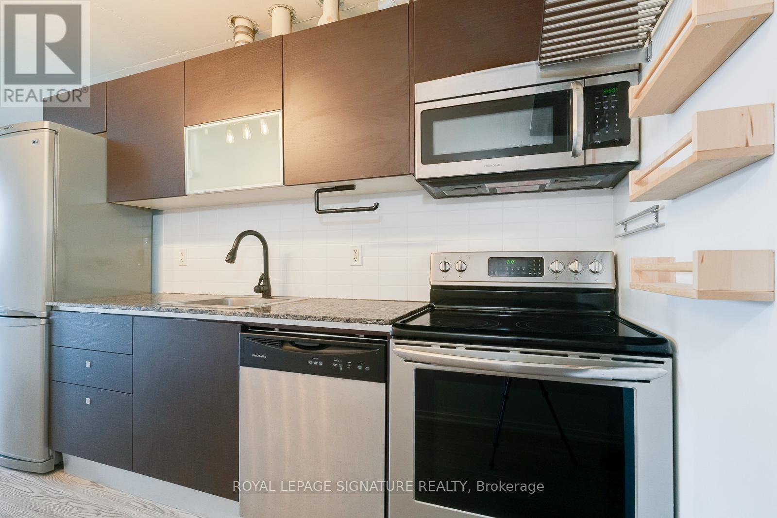 513 - 150 Sudbury Street, Toronto, Ontario  M6J 3S8 - Photo 2 - C12440638