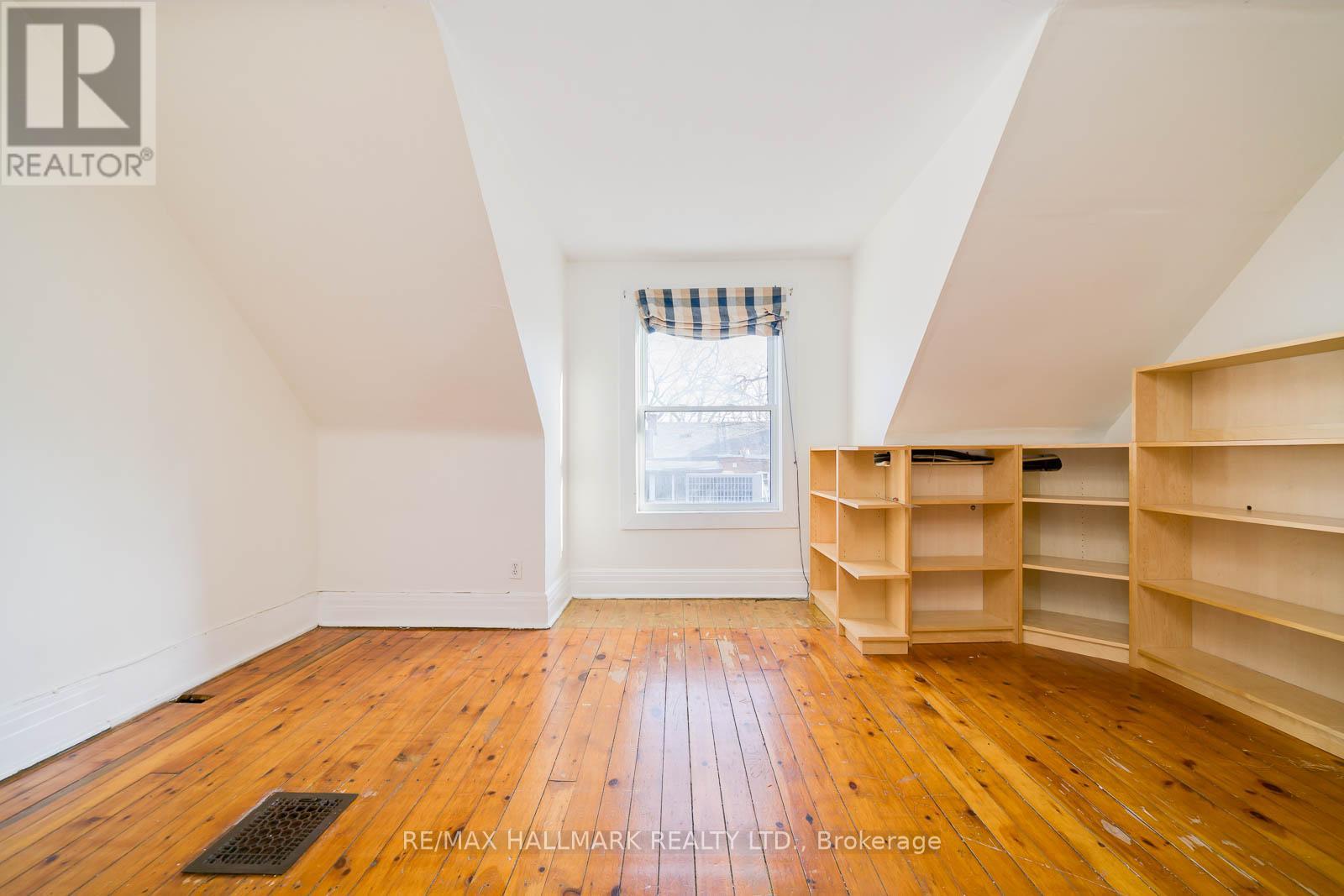 169 Balsam Avenue, Toronto, Ontario  M4E 3C2 - Photo 28 - E12473148