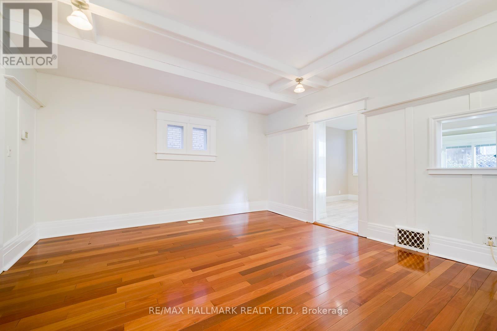 169 Balsam Avenue, Toronto, Ontario  M4E 3C2 - Photo 6 - E12473148