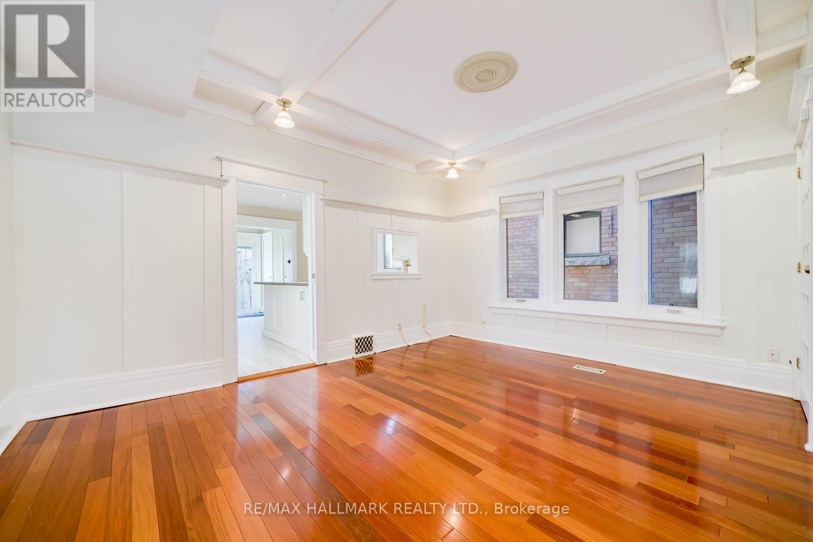 169 Balsam Avenue, Toronto, Ontario  M4E 3C2 - Photo 7 - E12473148
