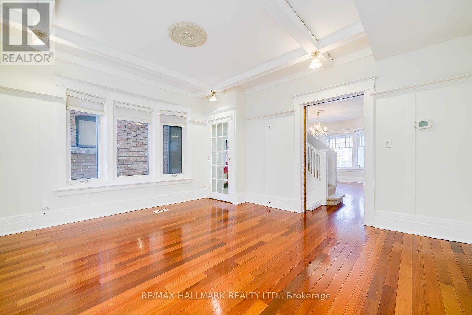 169 Balsam Avenue, Toronto, Ontario  M4E 3C2 - Photo 8 - E12473148