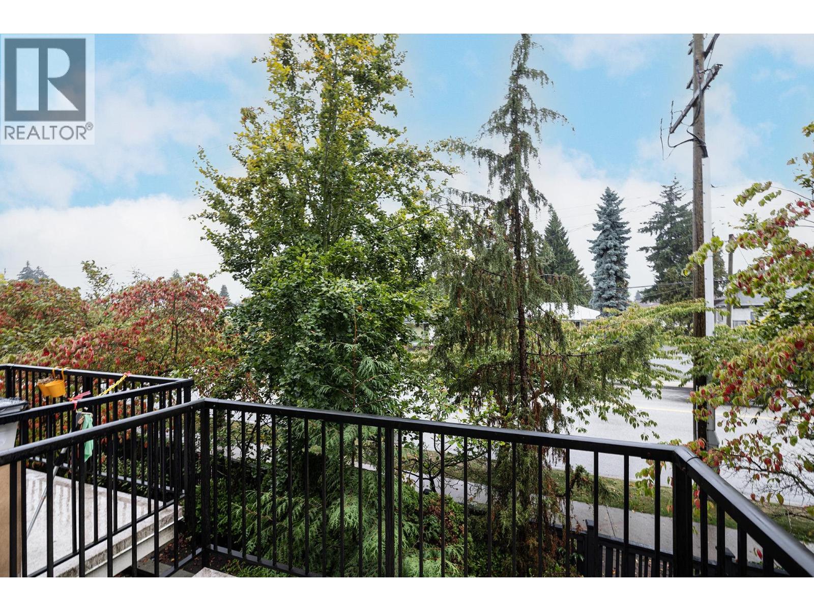 Property at 206 5211 IRMIN STREET image 3