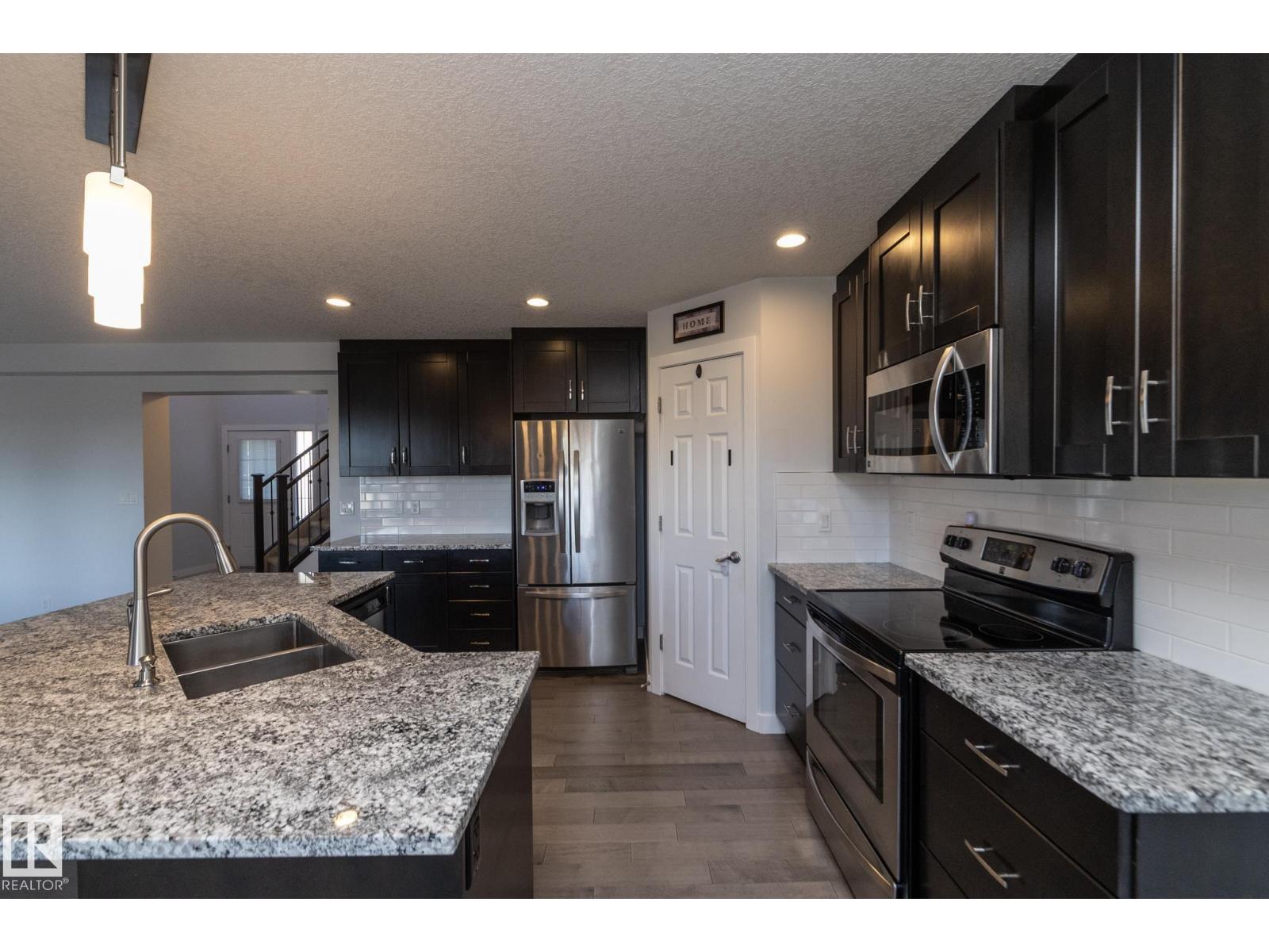 894 Oakland Bv, Devon, Alberta  T9G 2E5 - Photo 18 - E4462907