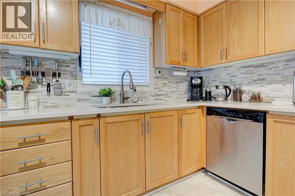 51 Mcmeeken Drive, Cambridge, Ontario  N3C 4E4 - Photo 15 - 40779163