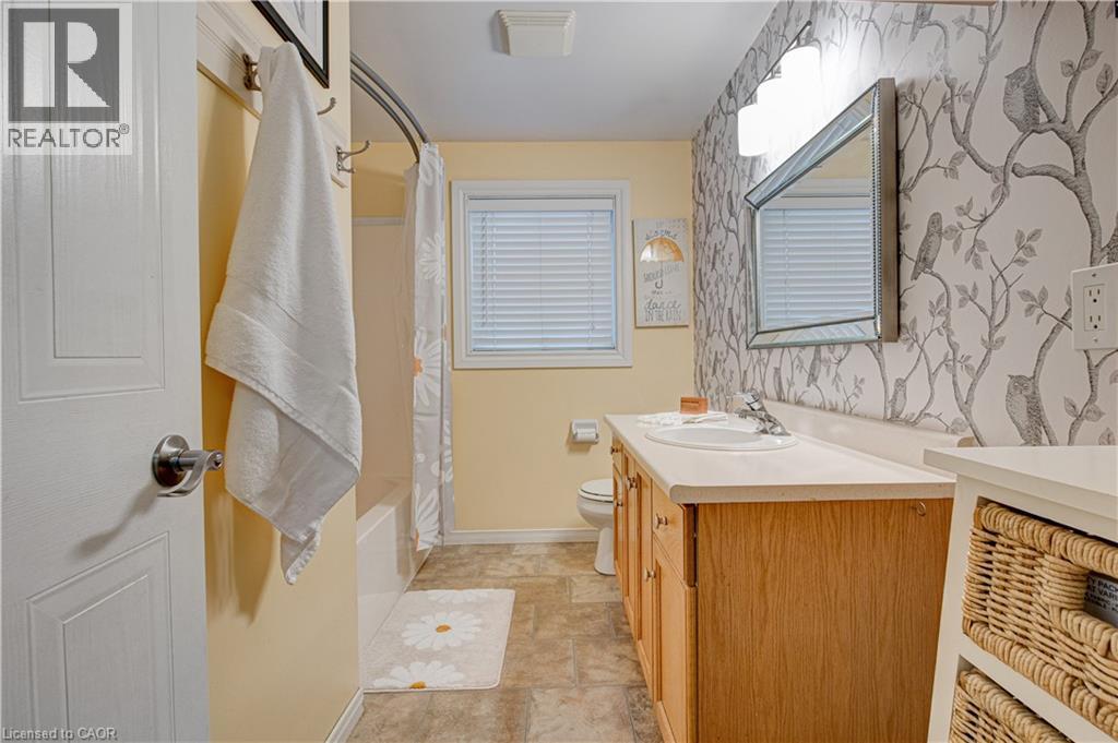 51 Mcmeeken Drive, Cambridge, Ontario  N3C 4E4 - Photo 24 - 40779163