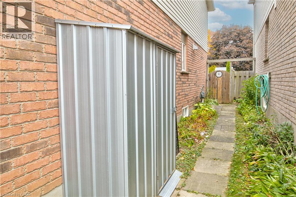 51 Mcmeeken Drive, Cambridge, Ontario  N3C 4E4 - Photo 30 - 40779163