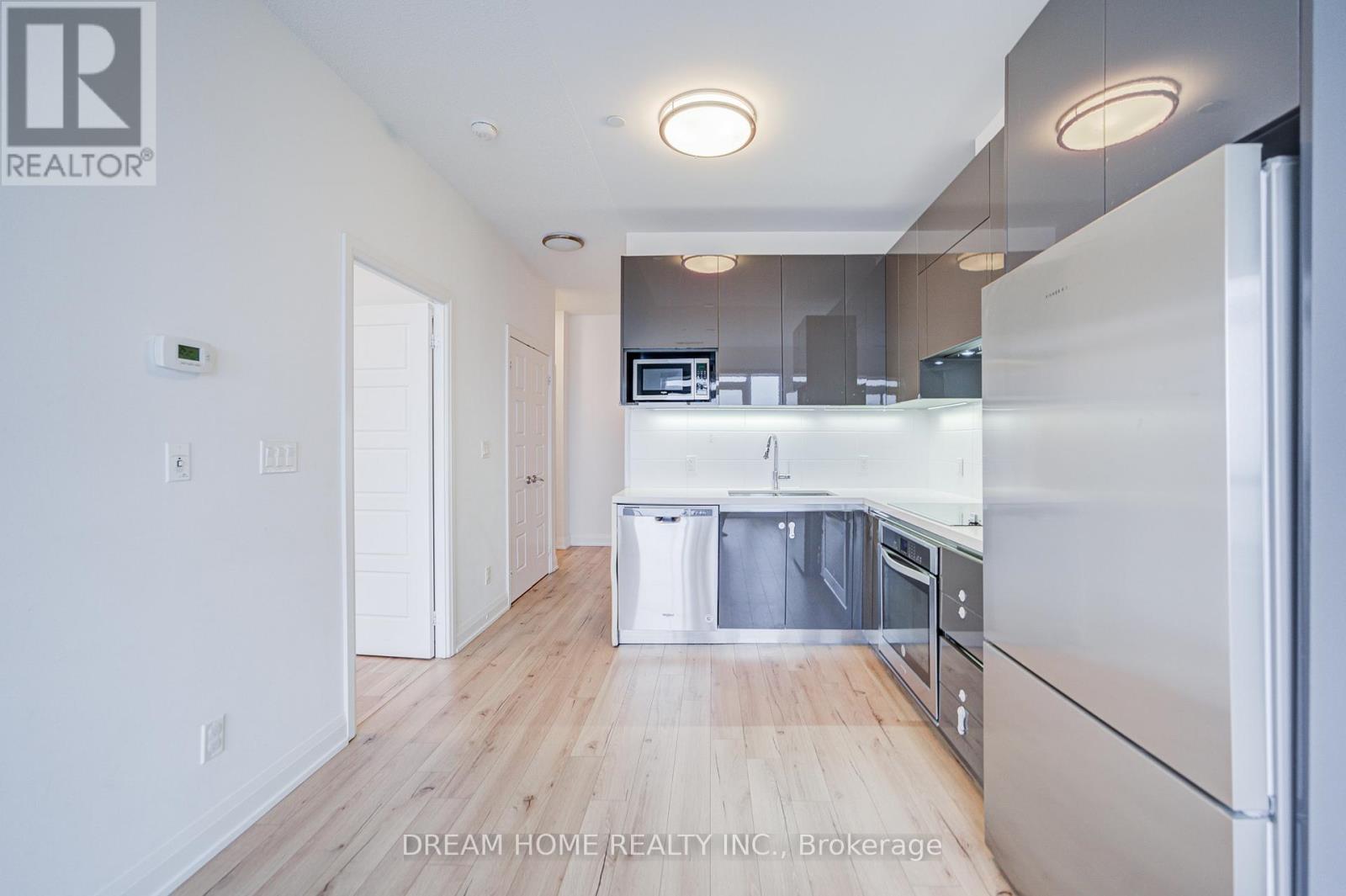 3007 - 15 Water Walk Drive, Markham, Ontario  L6G 0G2 - Photo 13 - N12381020