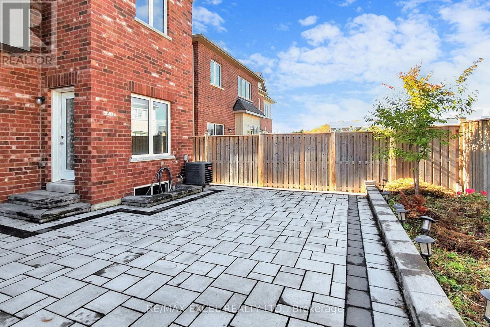 6 Kavanagh Avenue, East Gwillimbury, Ontario  L0G 1V0 - Photo 49 - N12472884