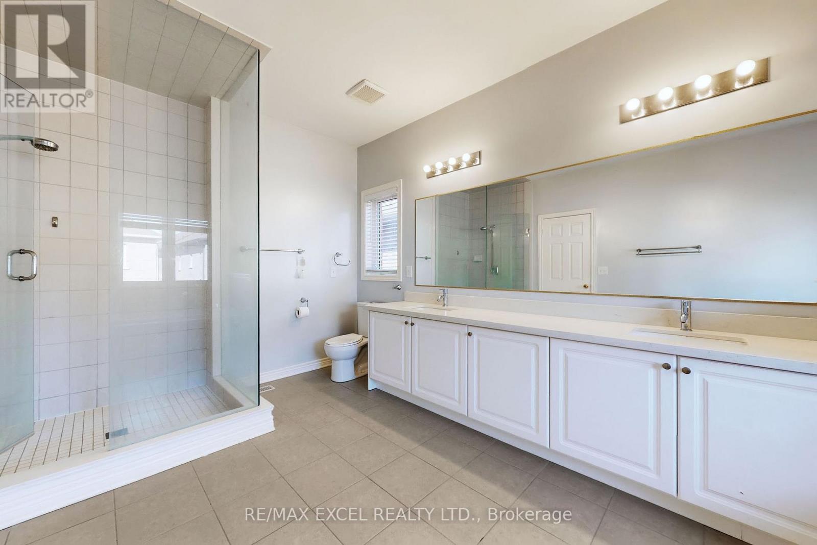 6 Kavanagh Avenue, East Gwillimbury, Ontario  L0G 1V0 - Photo 28 - N12472884