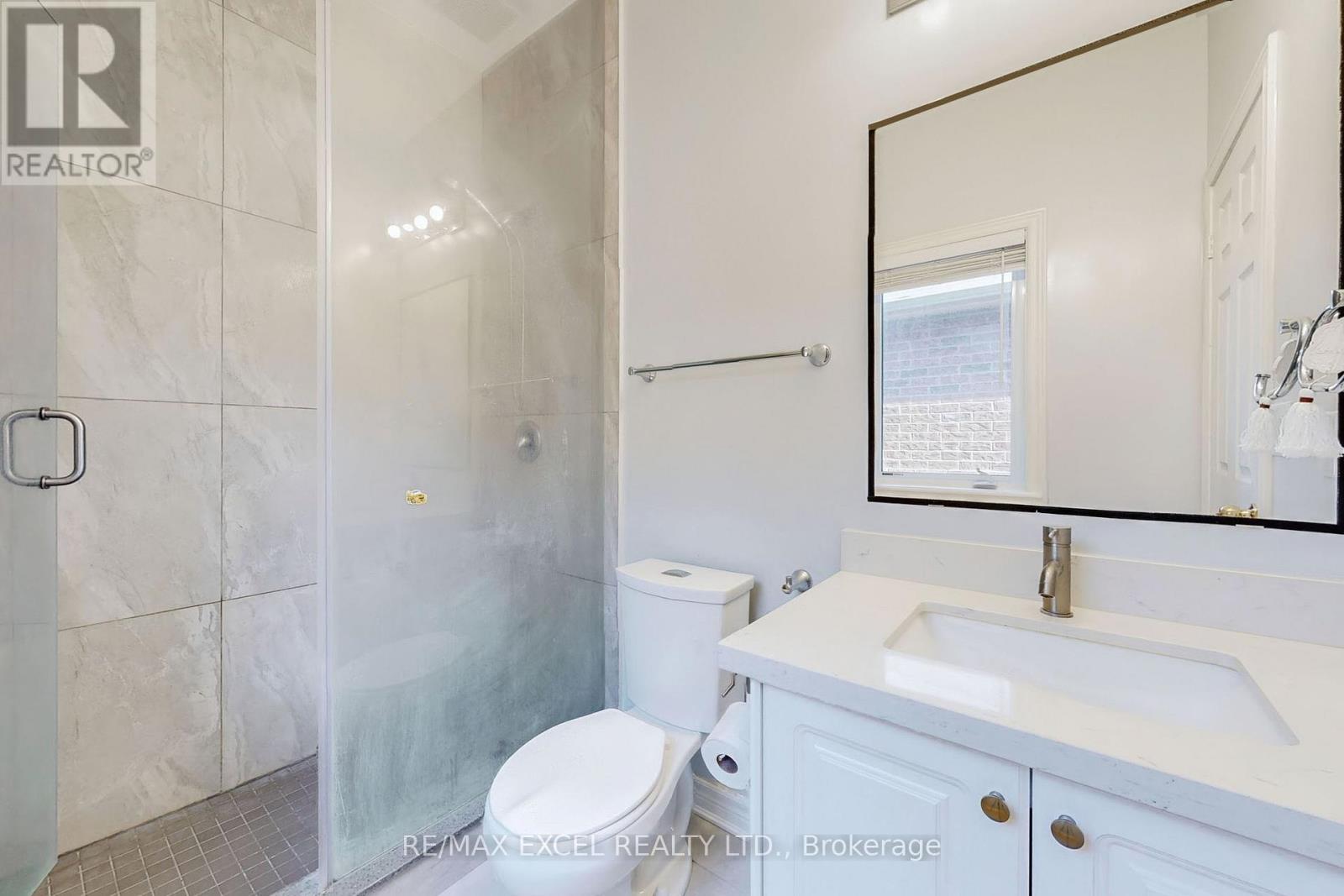 6 Kavanagh Avenue, East Gwillimbury, Ontario  L0G 1V0 - Photo 35 - N12472884