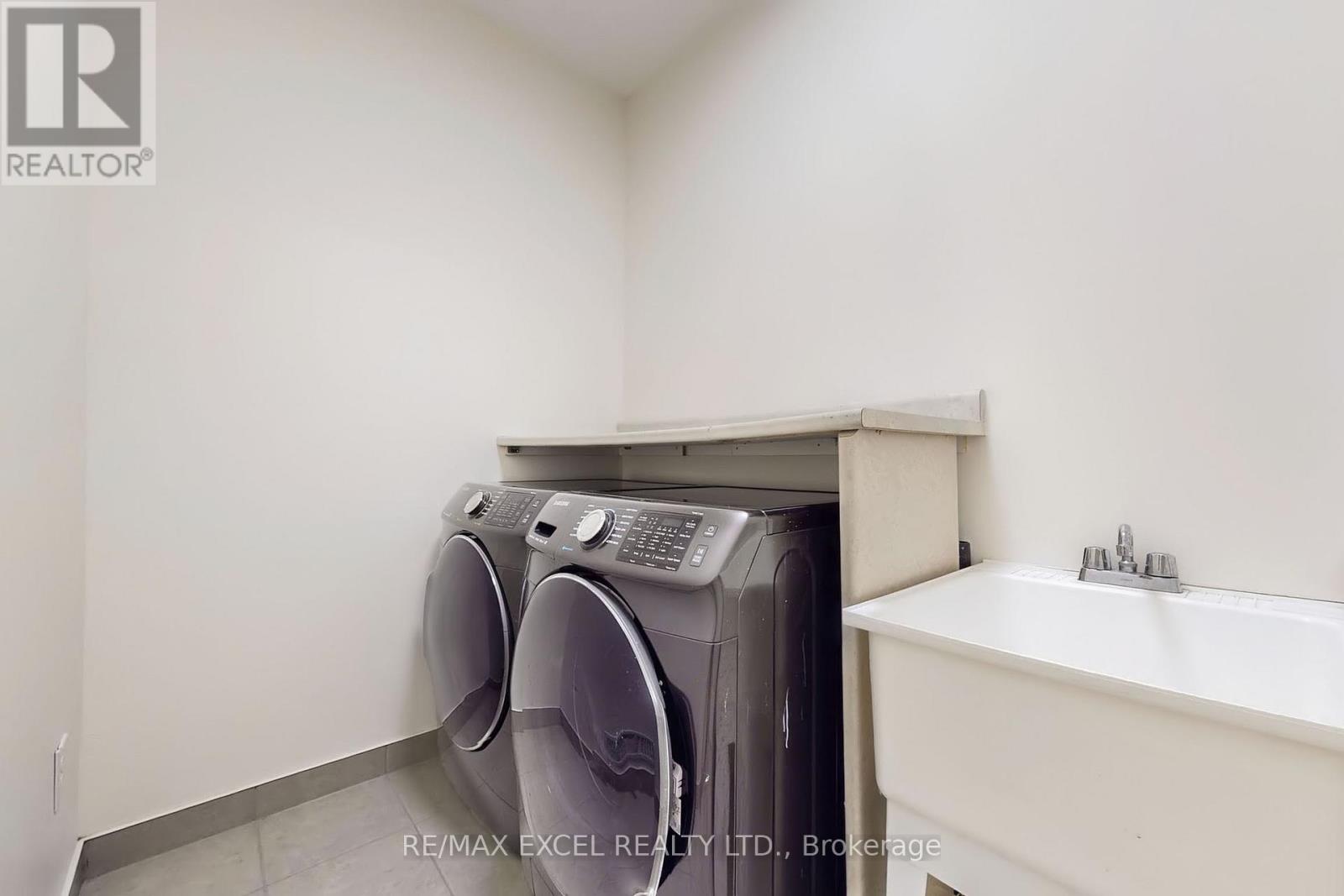 6 Kavanagh Avenue, East Gwillimbury, Ontario  L0G 1V0 - Photo 44 - N12472884
