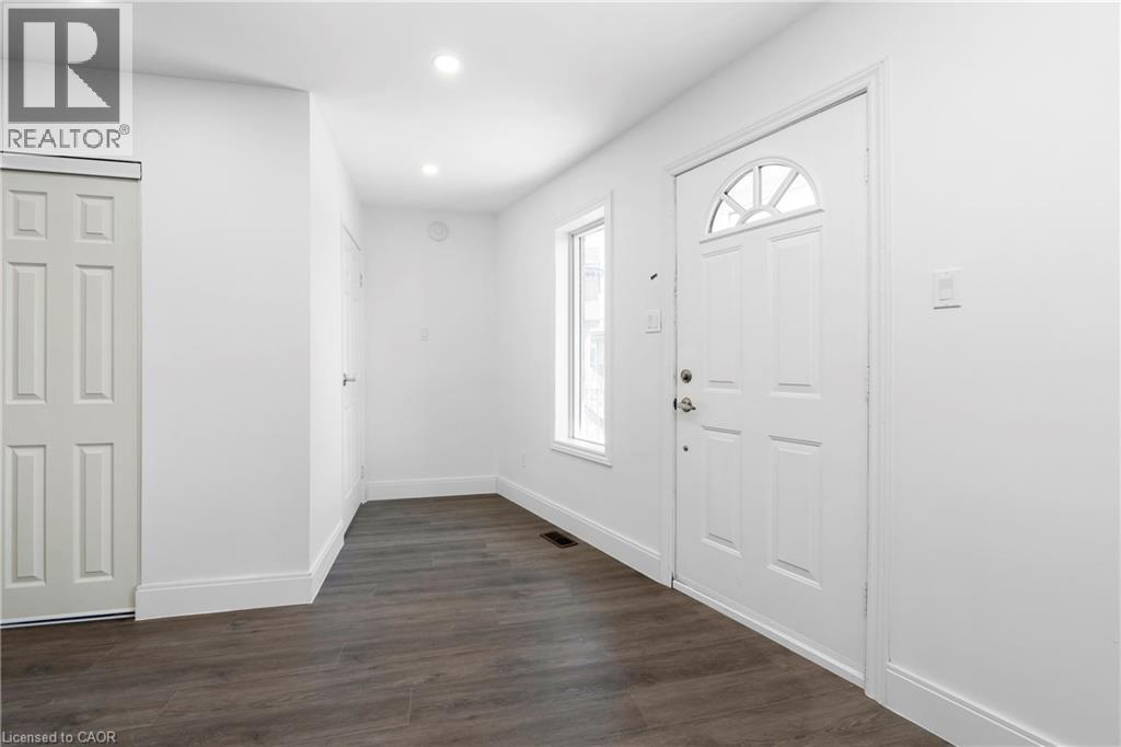 1498 Paddington Court Unit# Upper, Burlington, Ontario  L7M 1W7 - Photo 3 - 40780467