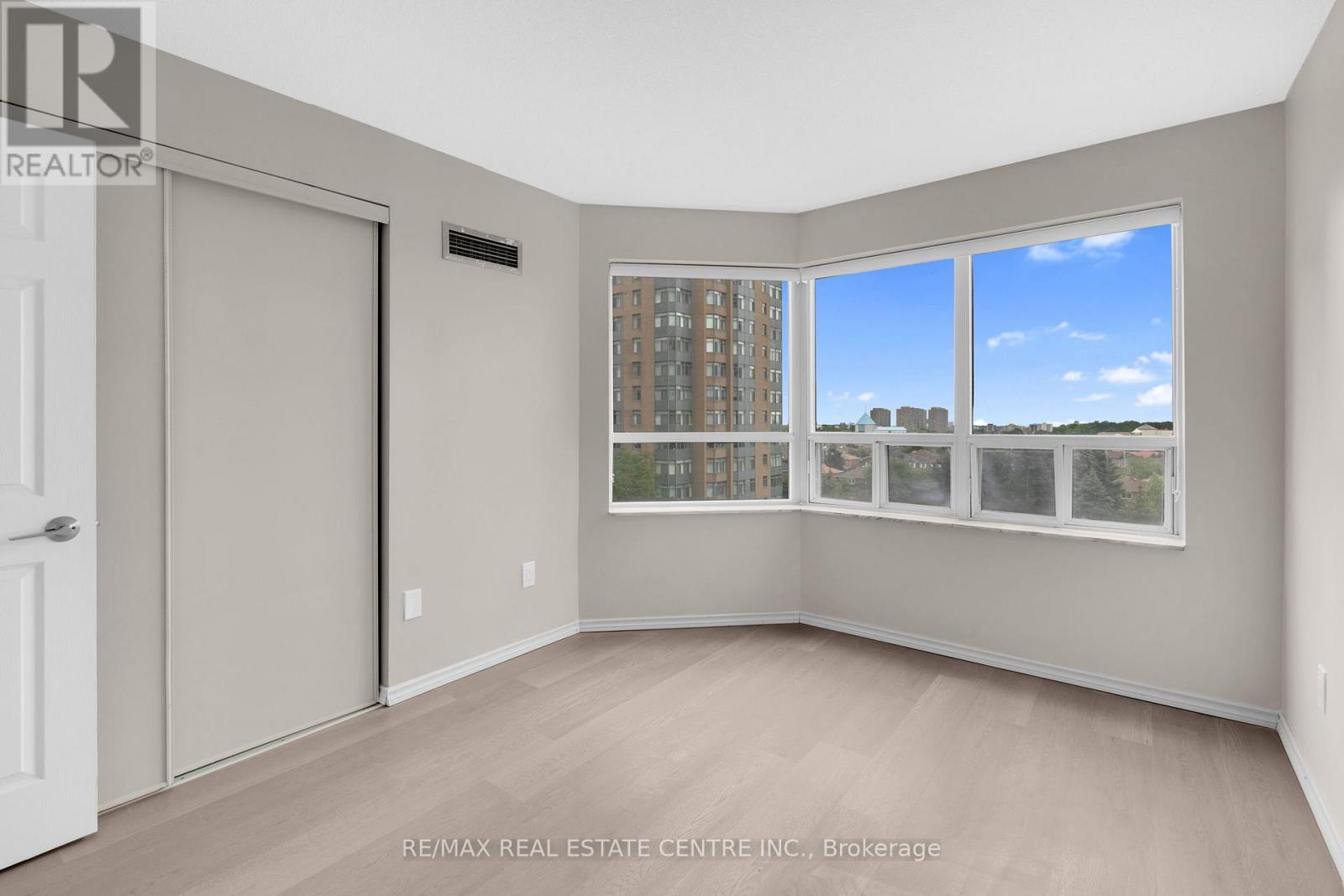 Unknown Address, ,     - Photo 15 - W12473119