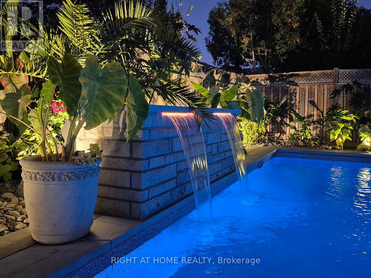 1477 Ballantrae Drive, Mississauga, Ontario  L5M 3N6 - Photo 48 - W12473140