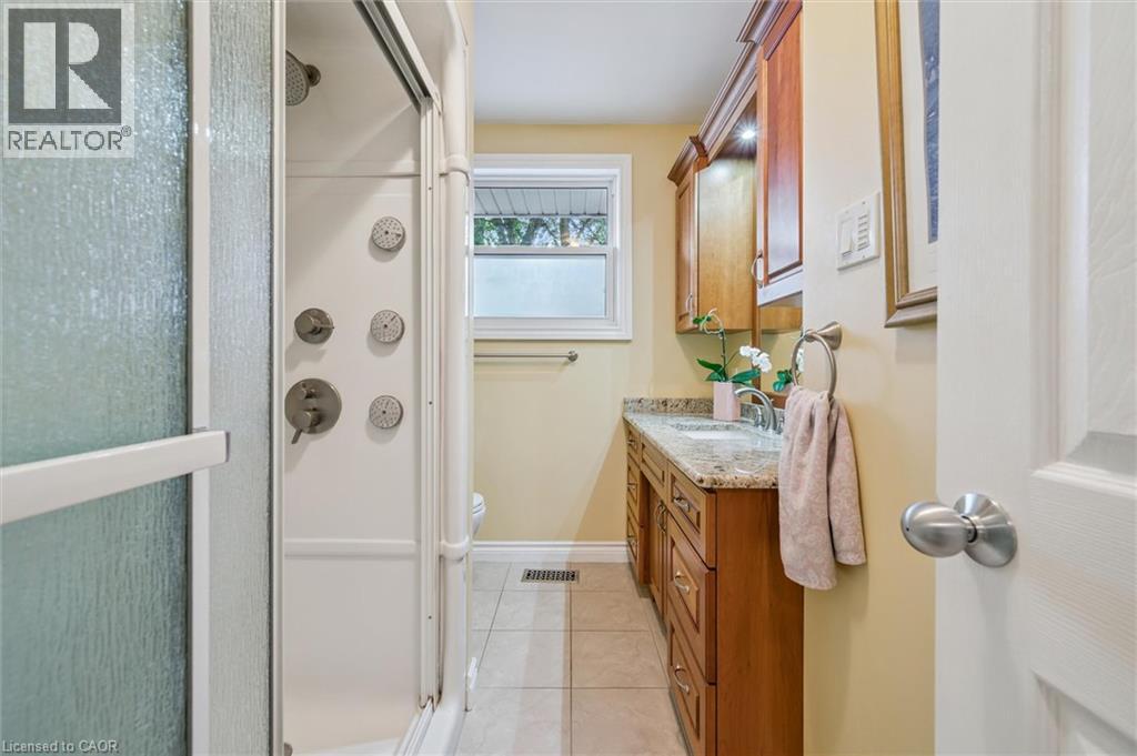 521 Glen Forrest Boulevard, Waterloo, Ontario  N2L 4H9 - Photo 19 - 40777606