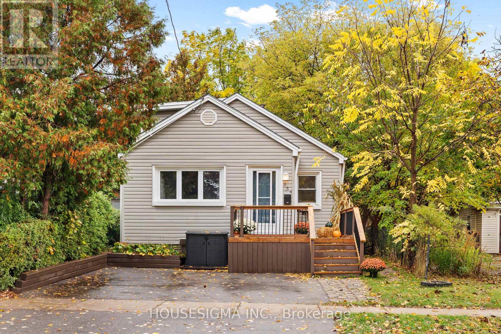 334 Edmonton Street, London East, Ontario  N5W 4Y2 - Photo 2 - X12473179