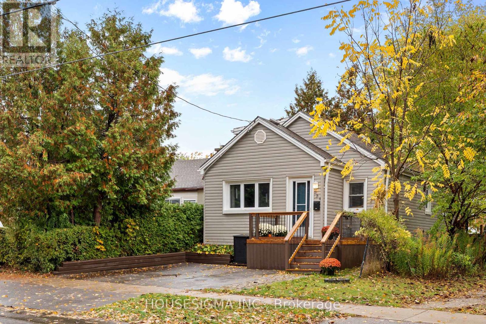 334 Edmonton Street, London East, Ontario  N5W 4Y2 - Photo 3 - X12473179
