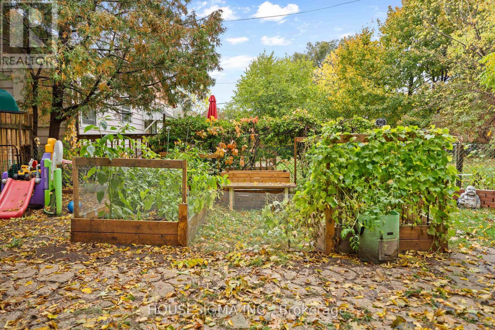 334 Edmonton Street, London East, Ontario  N5W 4Y2 - Photo 32 - X12473179
