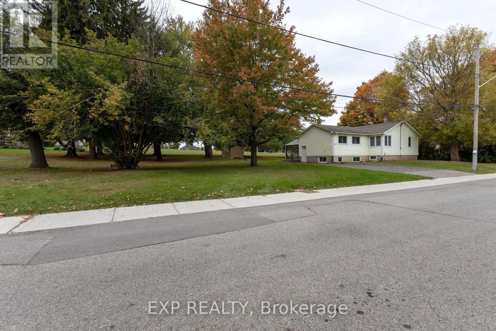 23 Oak Street, Bayham (Vienna), Ontario  N0J 1Z0 - Photo 26 - X12473193