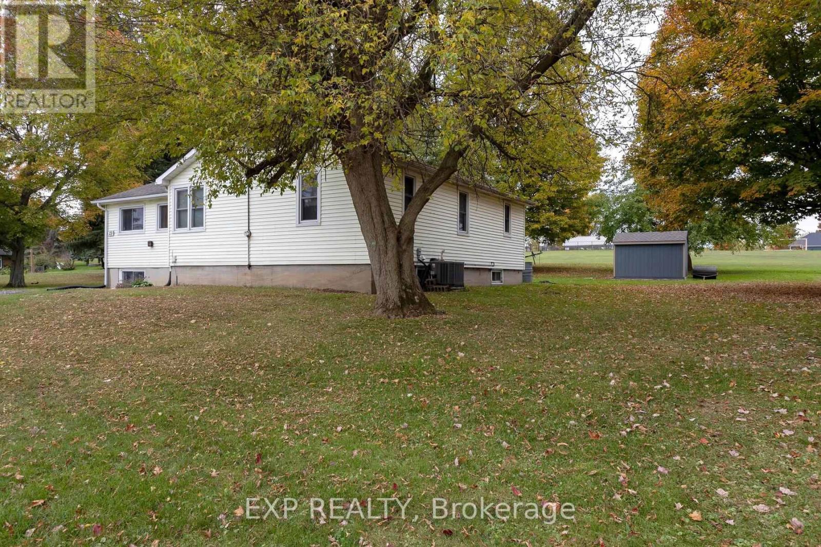23 Oak Street, Bayham (Vienna), Ontario  N0J 1Z0 - Photo 29 - X12473193