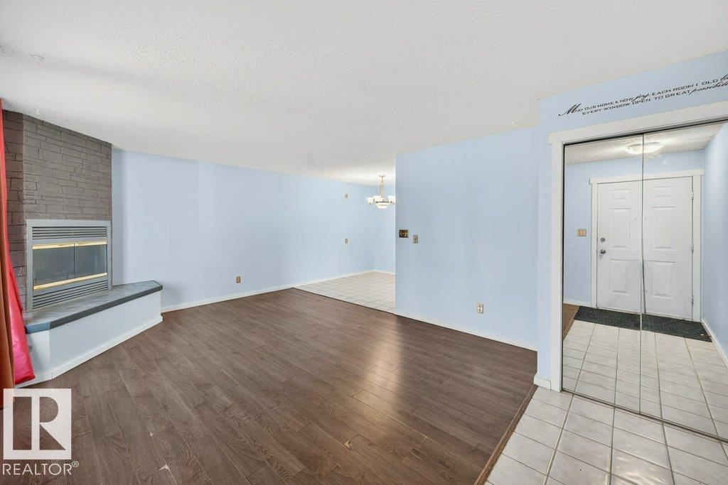 10417 10419 154 St Nw Nw, Edmonton, Alberta  T5P 2H9 - Photo 11 - E4462908