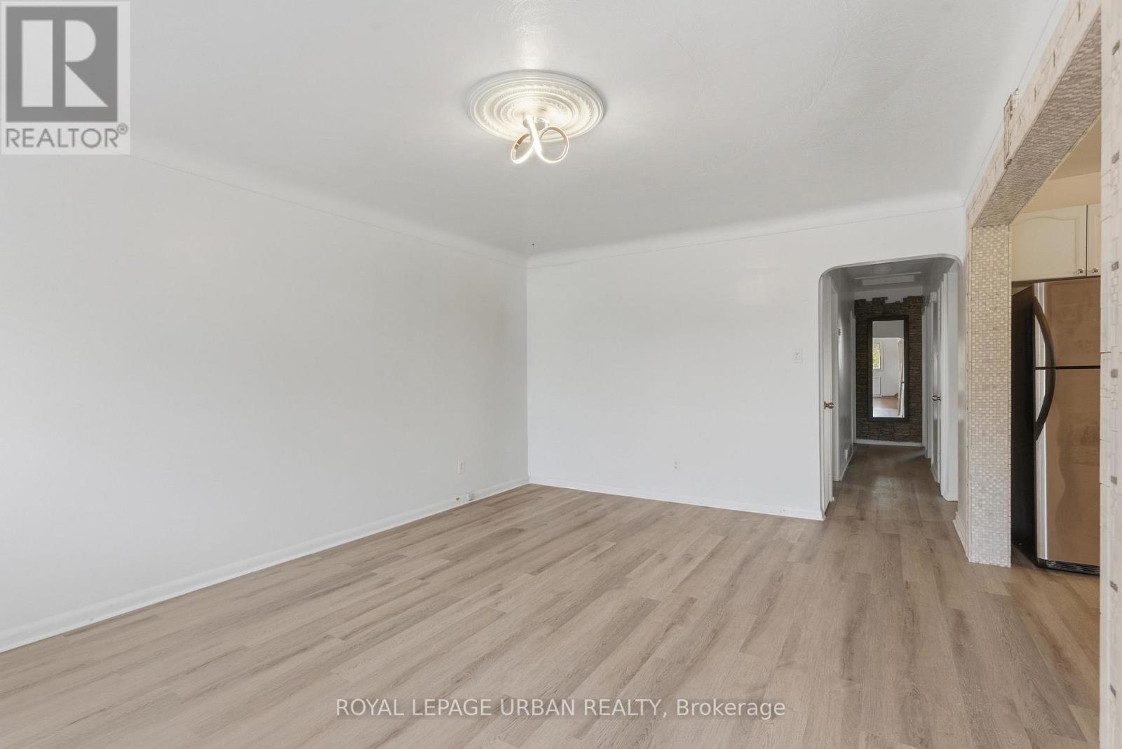 34 Gale Crescent, St. Catharines, Ontario  L2R 3K9 - Photo 10 - X12473128