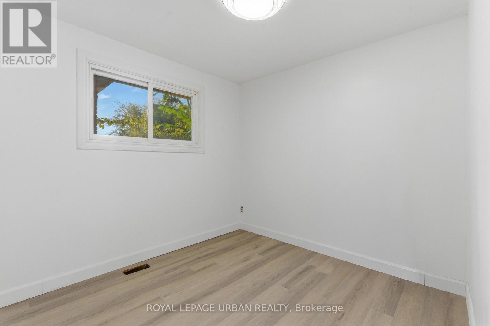 34 Gale Crescent, St. Catharines, Ontario  L2R 3K9 - Photo 11 - X12473128