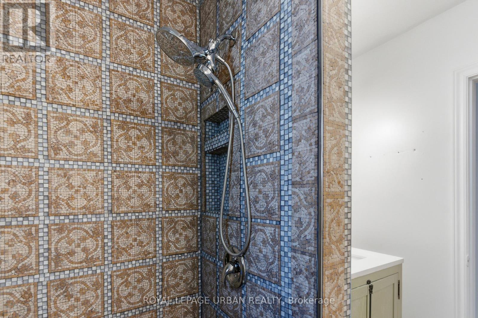 34 Gale Crescent, St. Catharines, Ontario  L2R 3K9 - Photo 19 - X12473128